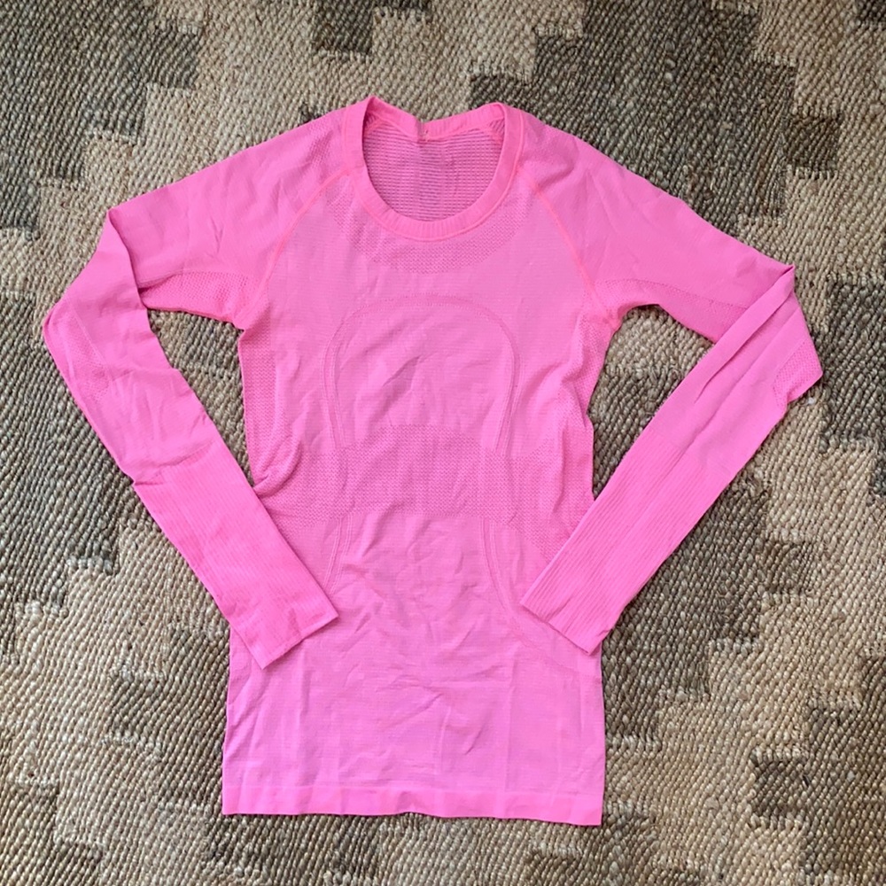 Swiftly Tech Long Sleeve Heathered Zing Pink Light